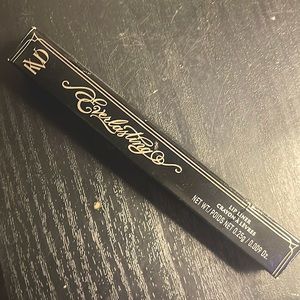 KVD Everlasting~ lip liner-bow n arrow $20